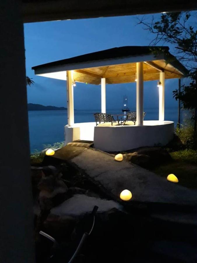 多尔度假屋 Anse Volbert Village 外观 照片